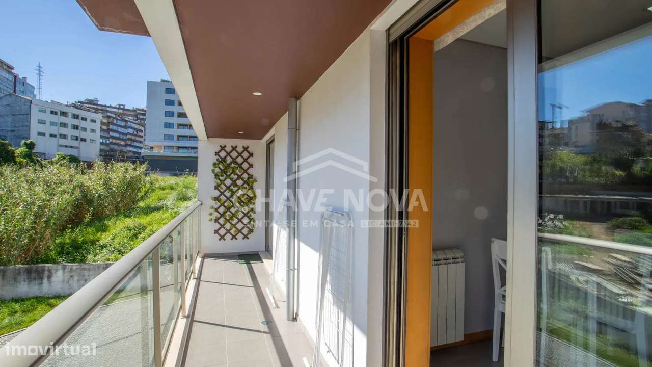 Excelente Apartamento T3 com Terraço em Oliveira do Douro,-27