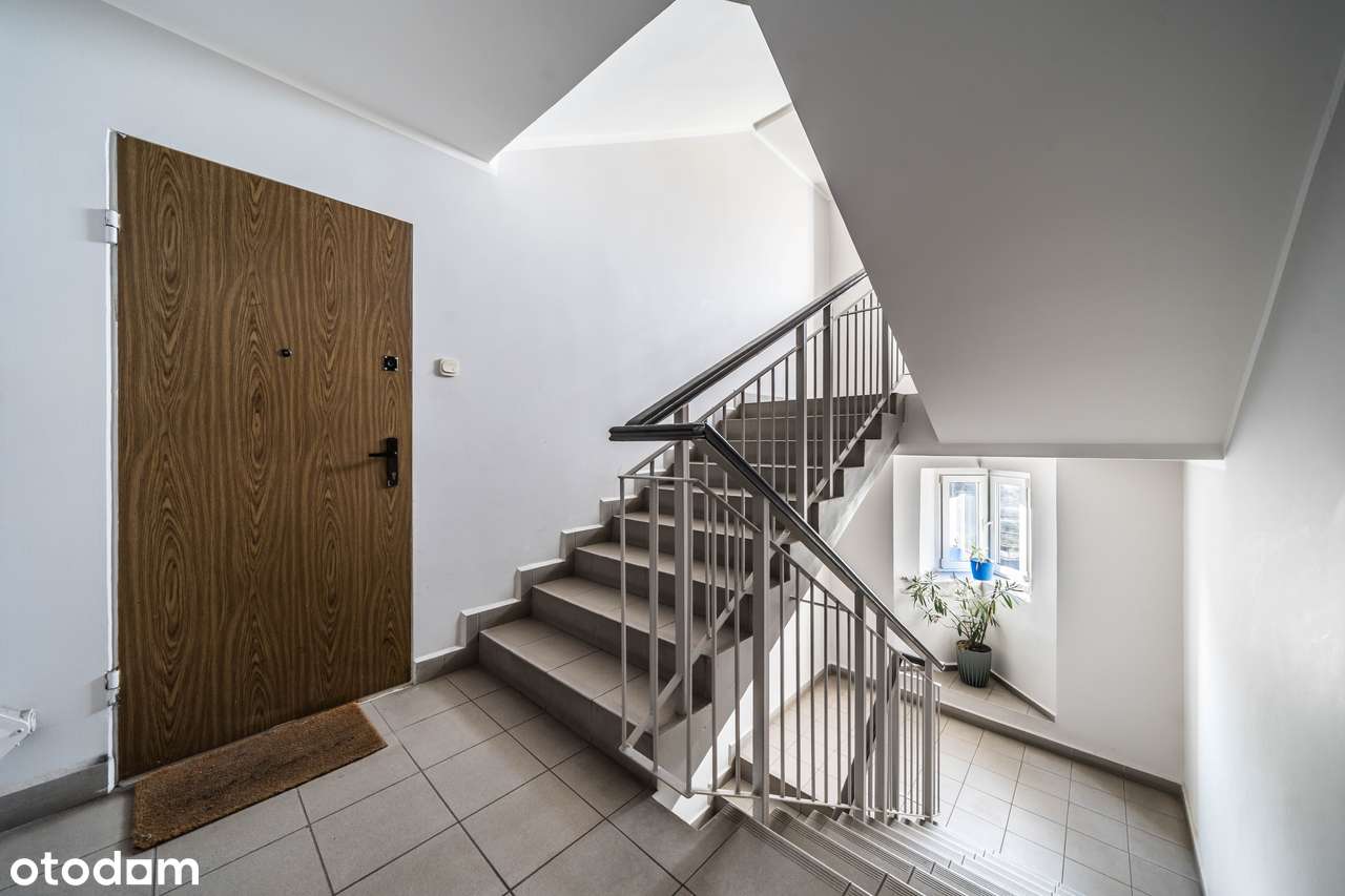 Komfortowe 4-pokojowe mieszkanie-17