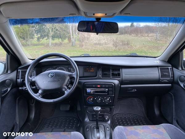 Opel Vectra 1.6 Comfort - 9