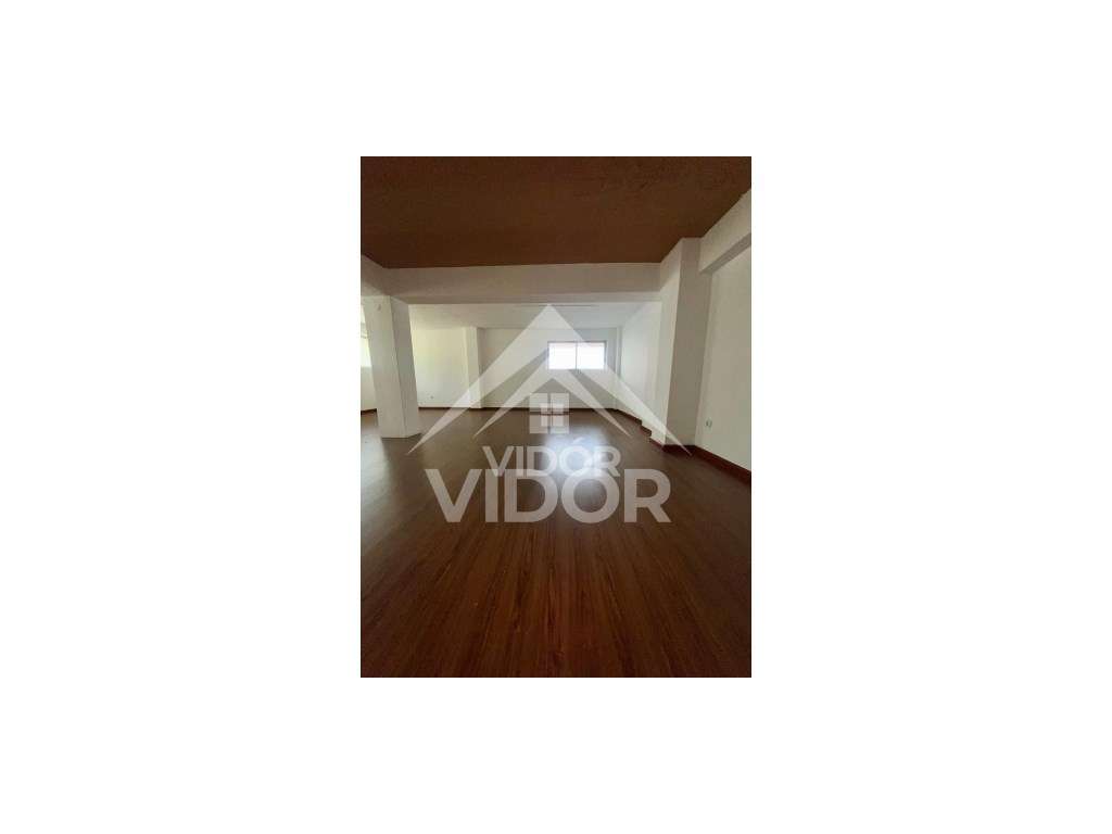 Conjunto de Escritórios no Candal - Oportunidade de Investimento - Grande imagem: 4/13