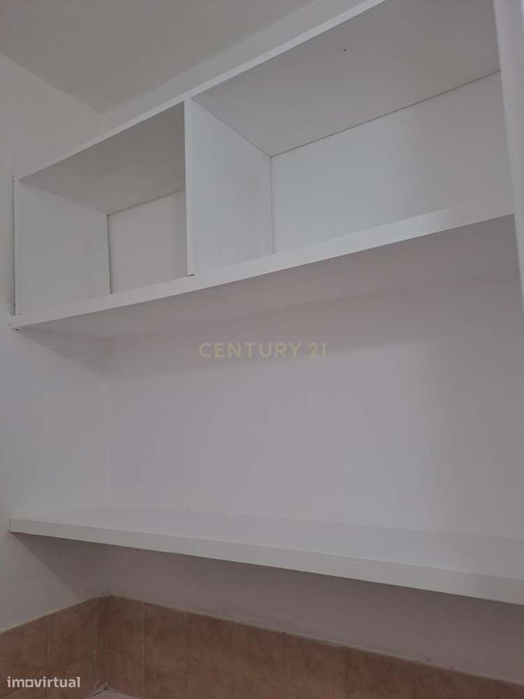 Apartamento T2 - Tapada das Merçês-20