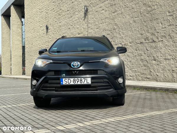 Toyota RAV4 2.5 XLE - 17