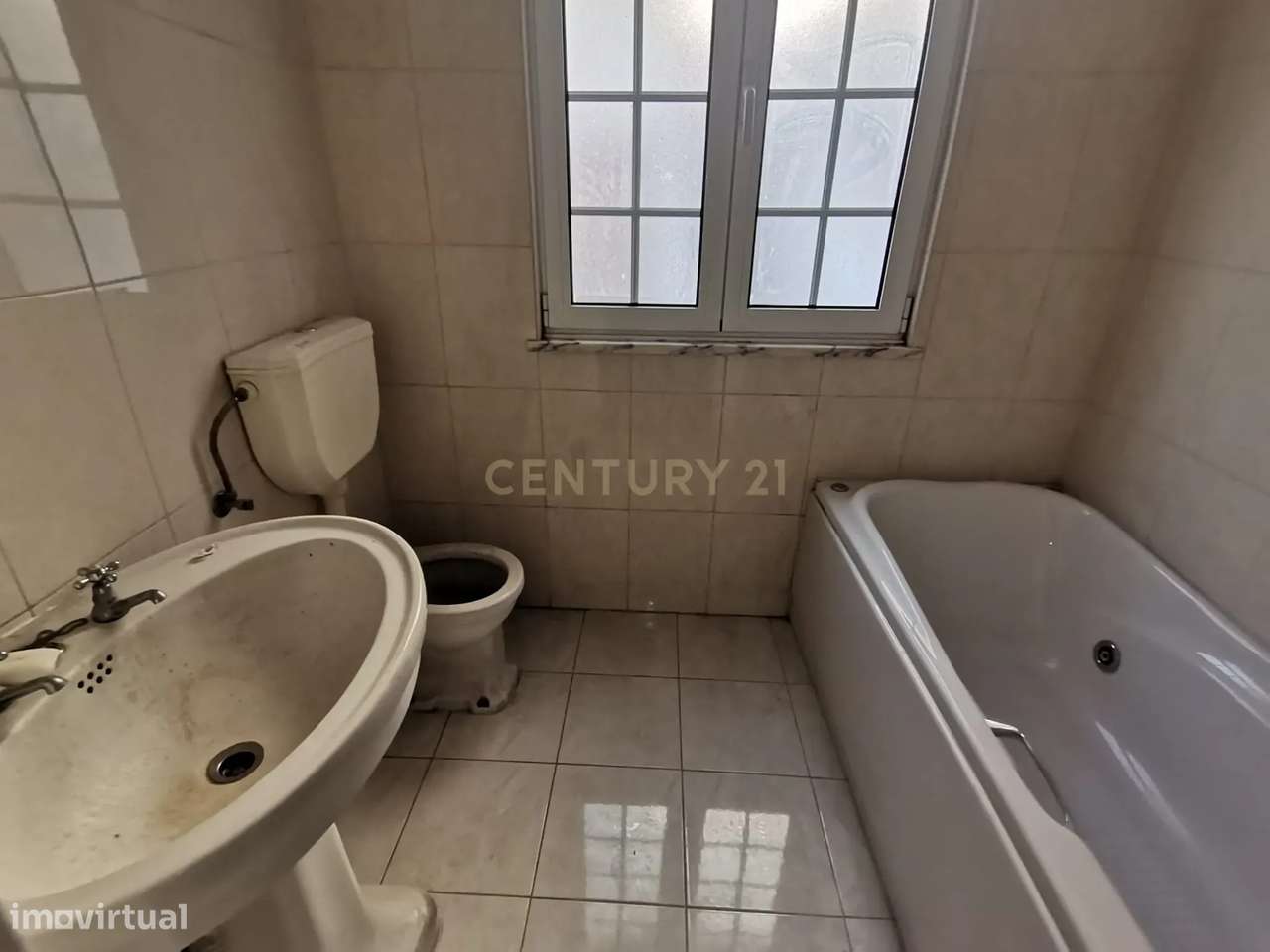 Prédio com vista soberba sobre o rio Mondego-31