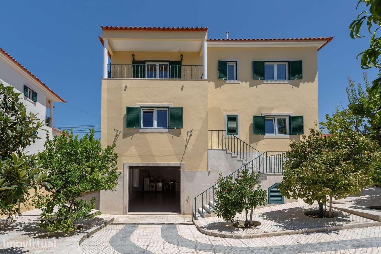 Moradia Isolada | 5 Quartos, Jardim, Garagem para 4 Carros-59