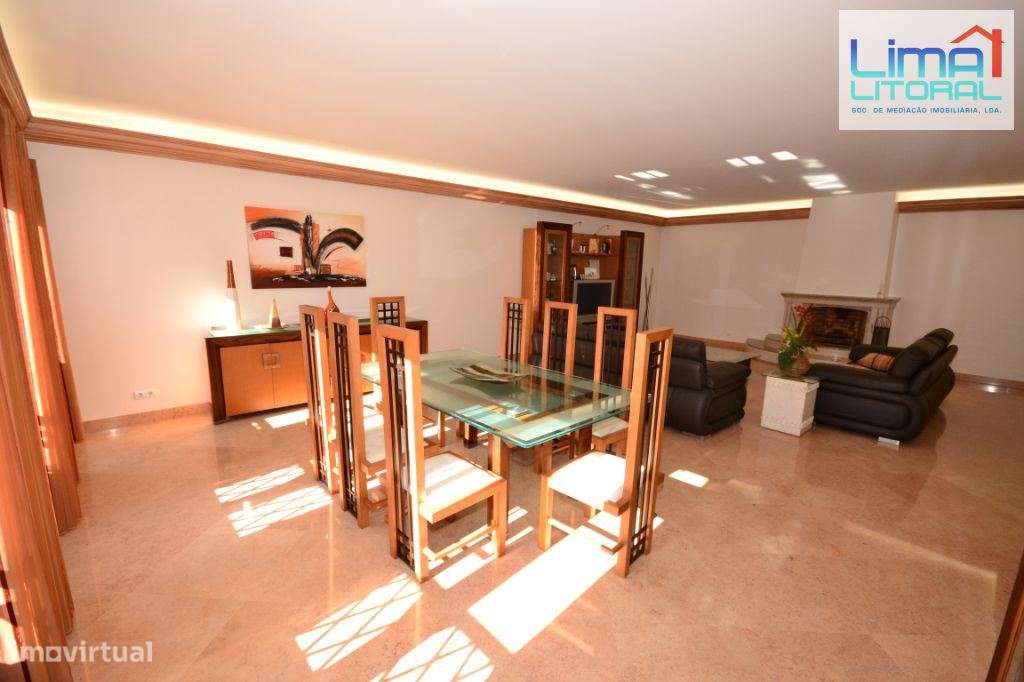T4 DUPLEX - 330 M2 - CENTRO DE LEIRIA - Vista Castelo/Rio Lis-9