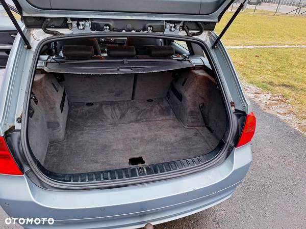 BMW Seria 3 318d DPF Touring - 3