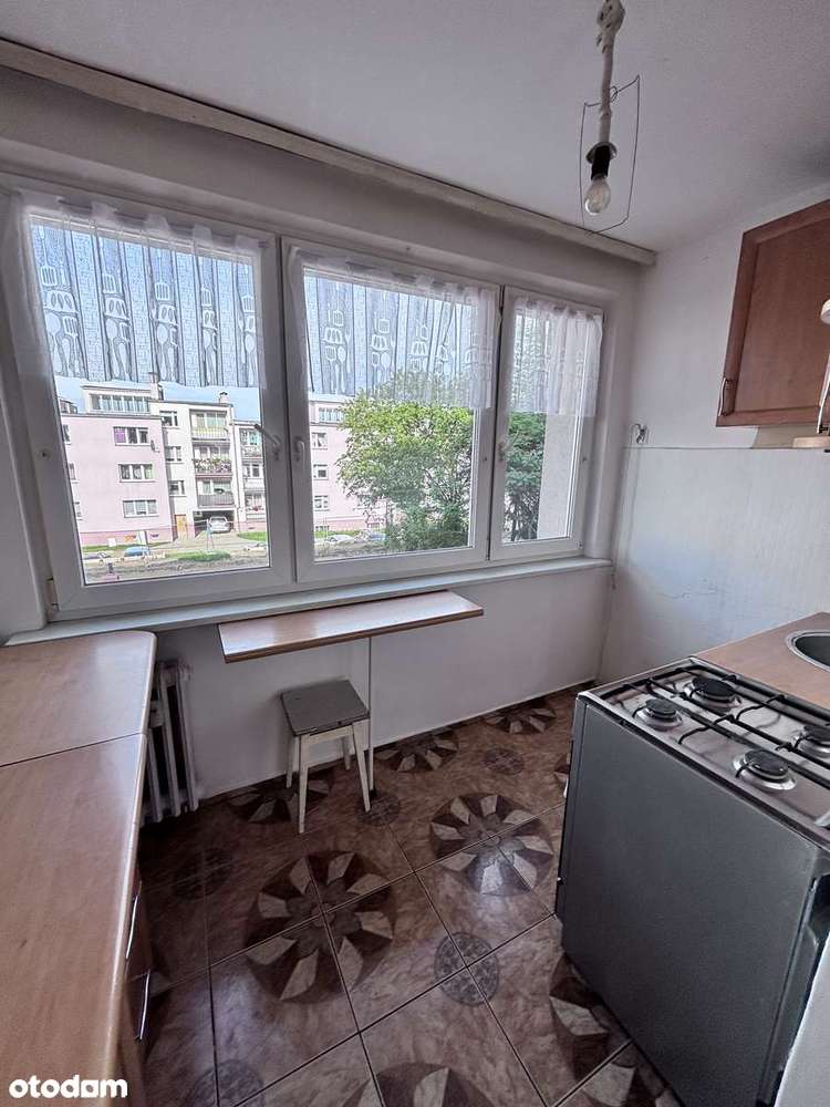 Mieszkanie 4 pokoje z dużym balkonem w centrum-12