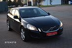 Volvo V60 D2 Momentum - 13