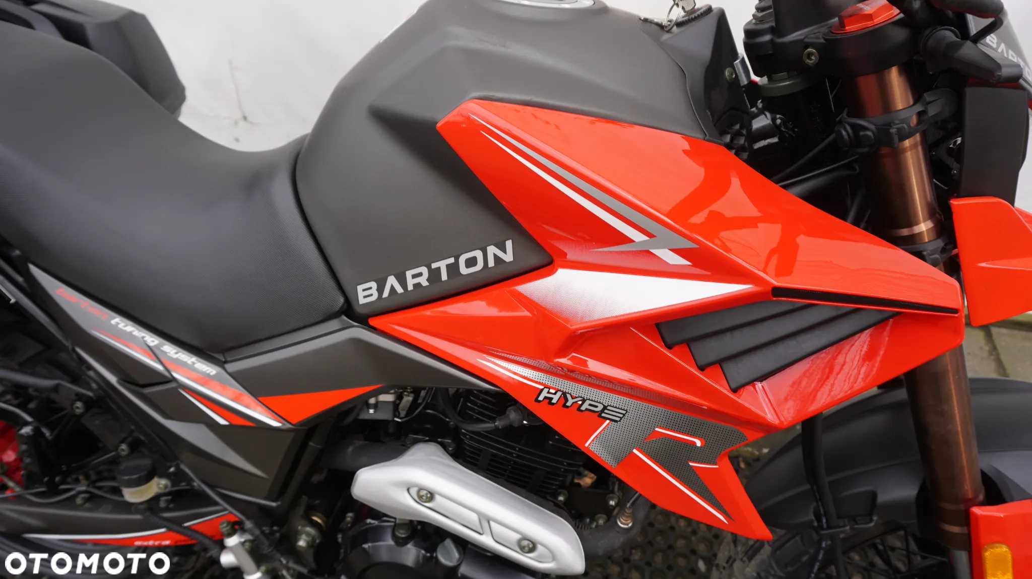 Barton Hyper - 10