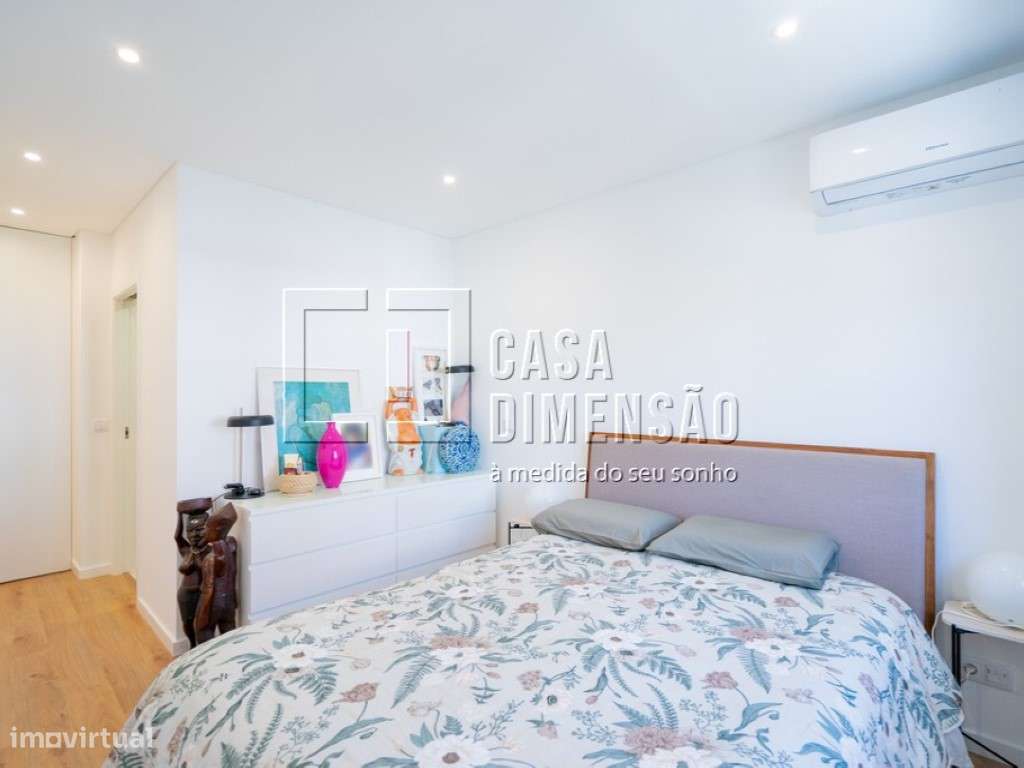 Apartamento de tipologia T2 na Serra de Carnaxide, com Garagem BOX,...-32