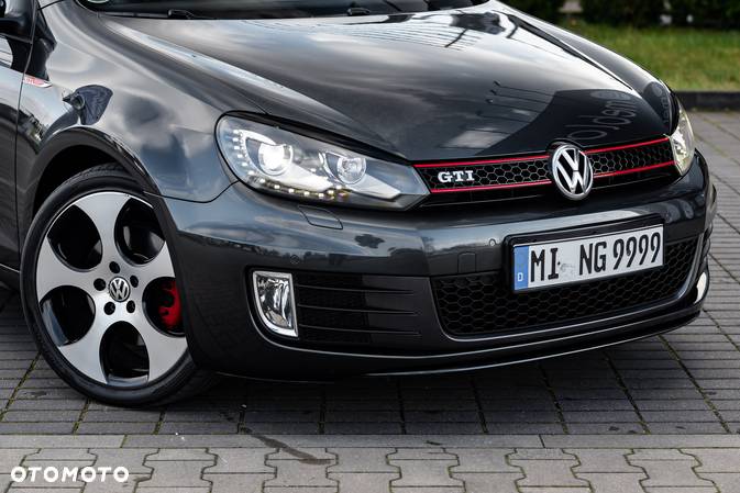 Volkswagen Golf VI 2.0 TSI GTI - 11