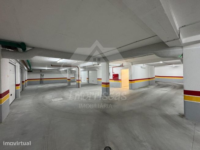 Apartamento T4 seminovo com terraço, no Parque das Oliveiras em Cam...-44