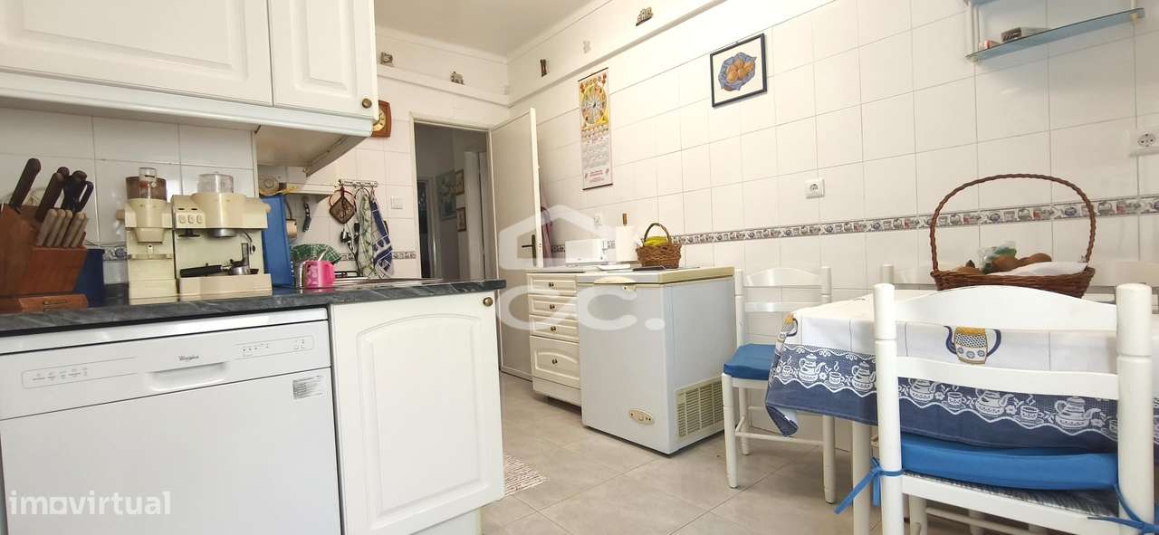 Apartamento T2 usado - Quinta Dálias - Famões-5