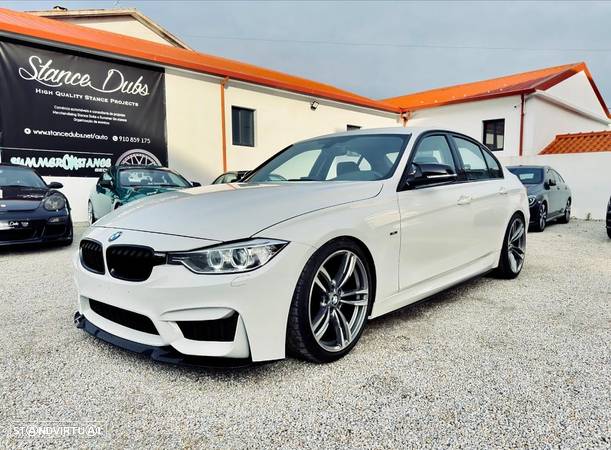 BMW 328 i Pack M - 1