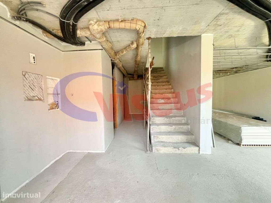 Moradia T3 + Escritório Nova junto à Praia Canidelo-15