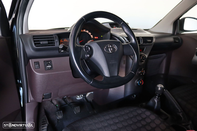 Toyota iQ 1.0 VVT-i - 5