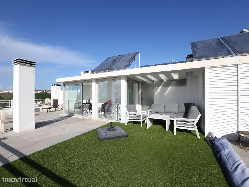 Penthouse T2 com vista panorâmica de mar e terraço privado em condo...-28
