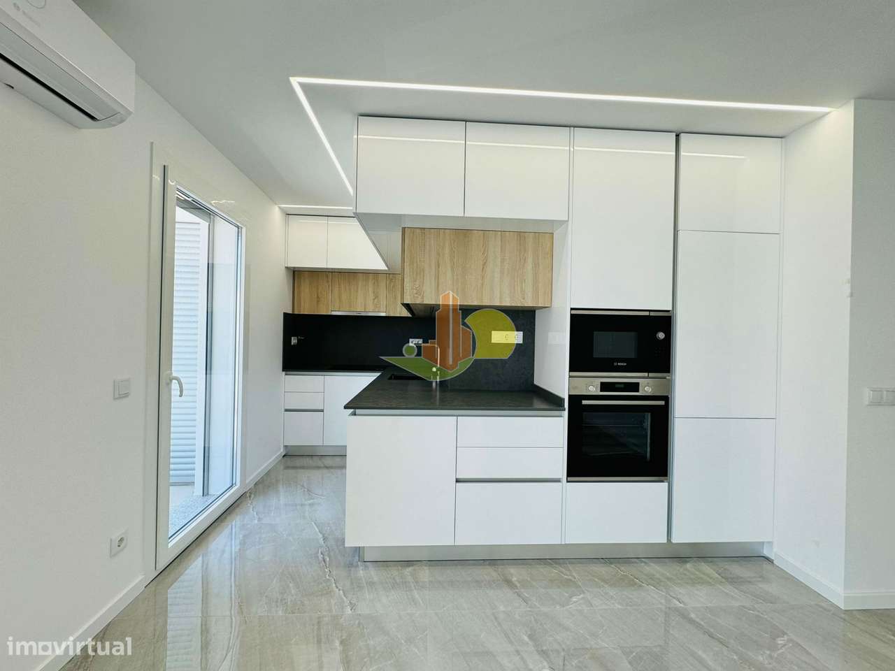 Duplex Novo Junto á Marginal - Grande imagem: 3/27