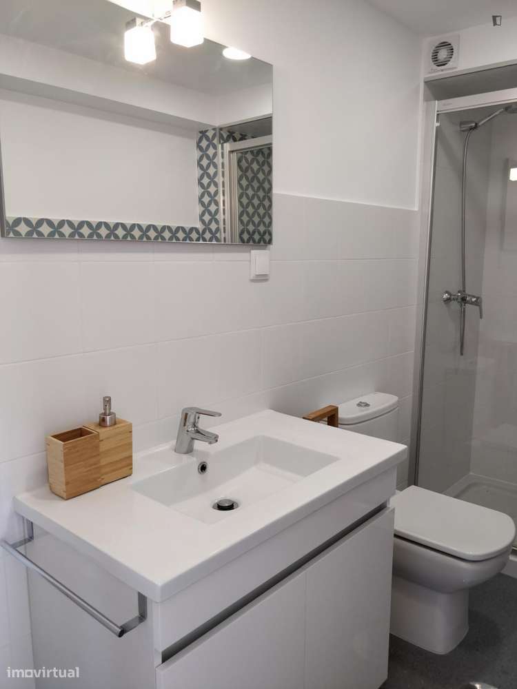 Estúdio - localizado em Baixa Coimbra - Grande imagem: 3/6