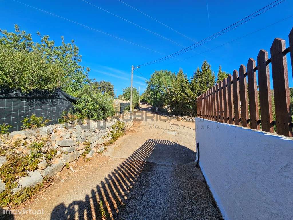 Moradia por recuperar com bela vista perto do Marshopping Algarve - Grande imagem: 5/26