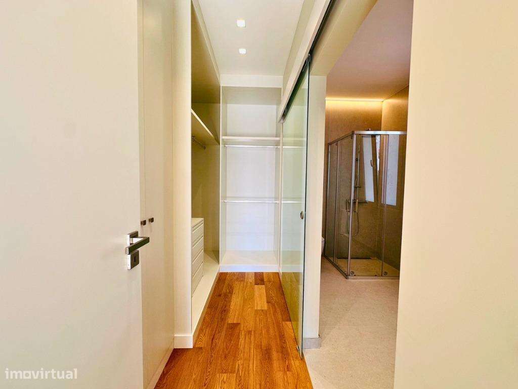 Moradia T3 Moderna com 3 Suítes no Centro do Funchal – Zona do Til-29