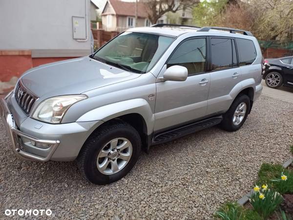 Toyota Land Cruiser 3.0 D Luna Voyage - 2