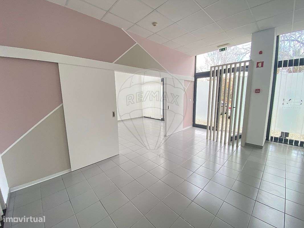 Loja  para arrendamento - Grande imagem: 2/9