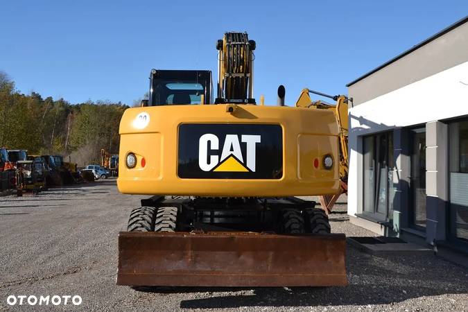 Caterpillar 318 D - 8