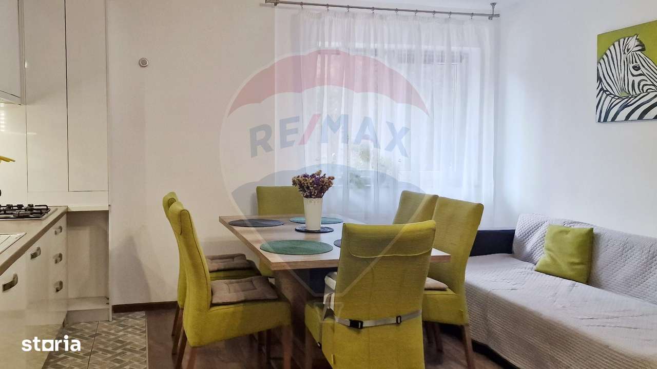 Apartament de vanzare 3 camere , zona Vivo-14