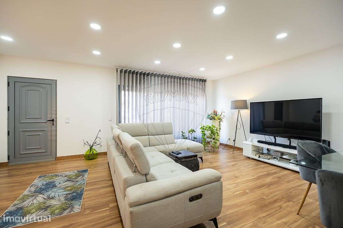 Moradia T4 para venda - Grande imagem: 2/34