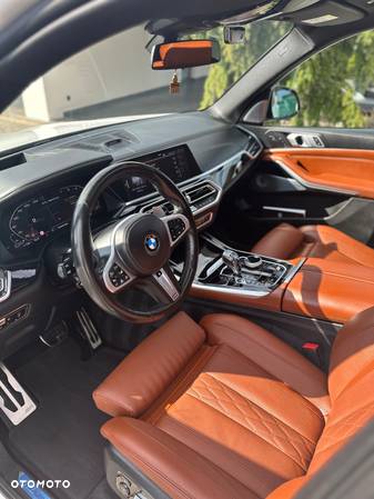 BMW X5 M M50d - 26