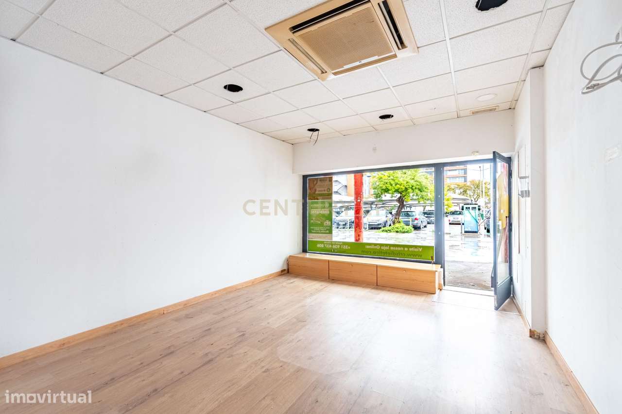 Loja Excelente localização - Grande imagem: 2/15