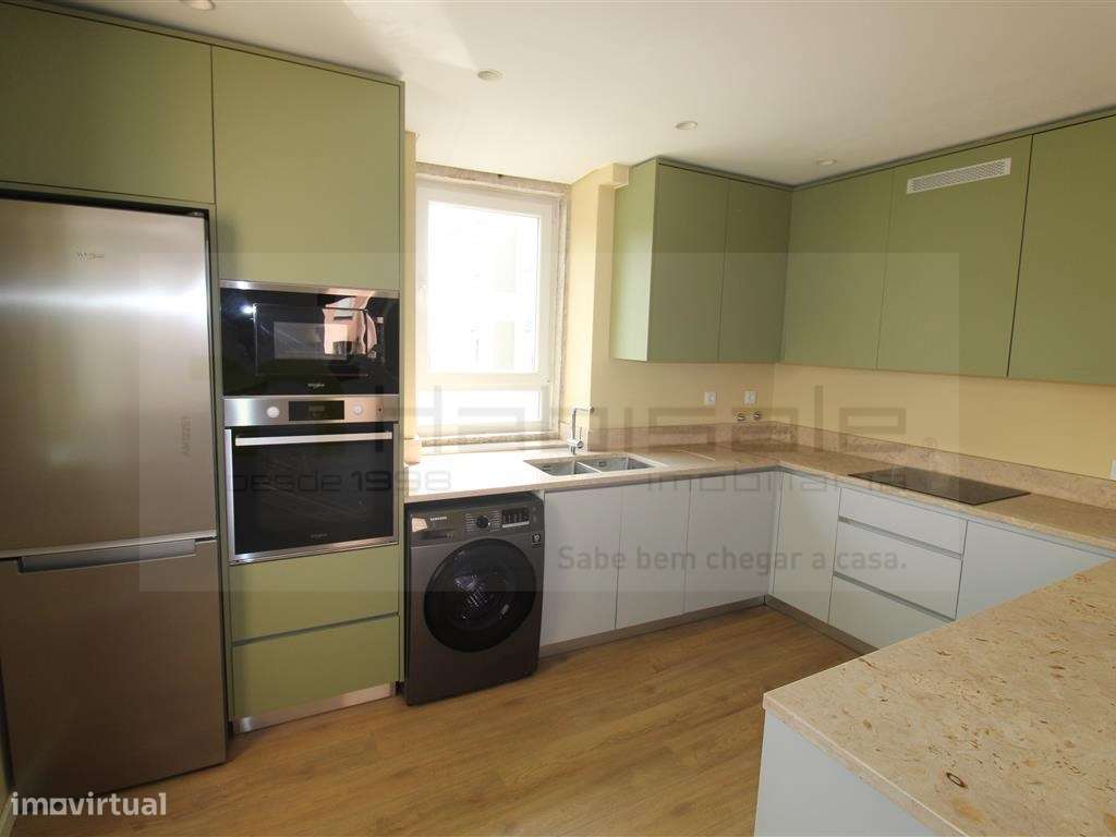 T2+1 Duplex no centro de Massamá - Grande imagem: 2/25