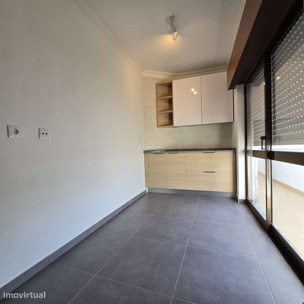 T3 Remodelado 2 Varandas 1 arrecadação-2