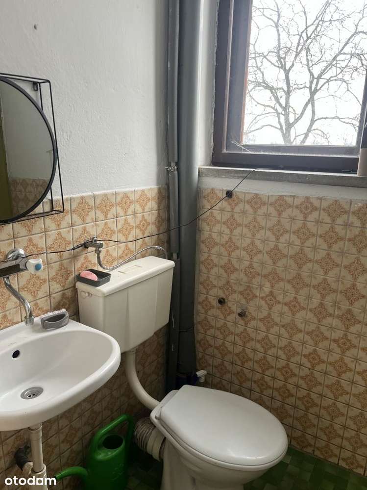 Ustroń- dom do remontu o pow. 180 m2, działka 23 ar-12