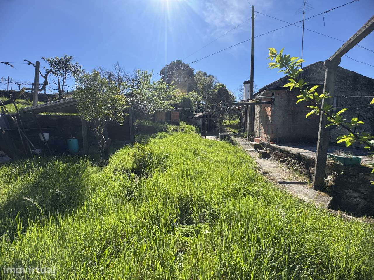 Moradia em granito p/ recuperar – Oliveira de Frades-18