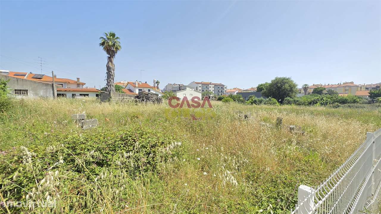 Terreno Para Construção T3 Venda em Nossa Senhora de Fátima,Entroncame-4