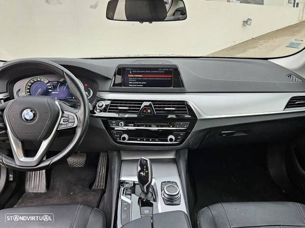 BMW 530 e iPerformance Line Sport - 4