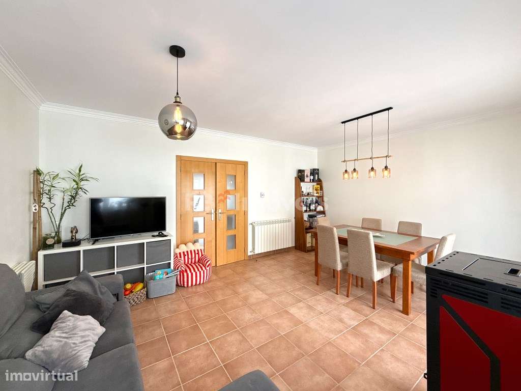 Apartamento T3 com sótão e Garagem no Entroncamento - Grande imagem: 4/39