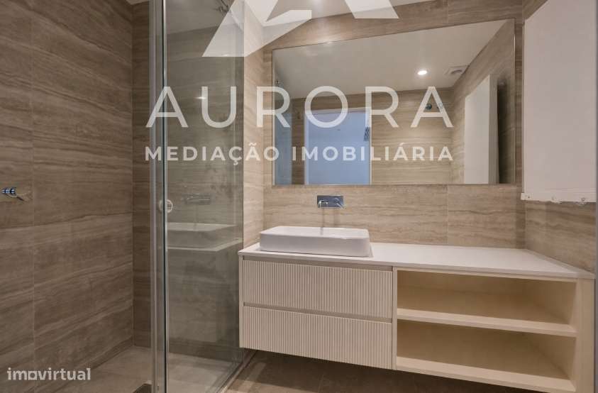 Apartamento T2 último piso - Vista mar - Varanda Sul - 3 Lugares de ga - Grande imagem: 5/15