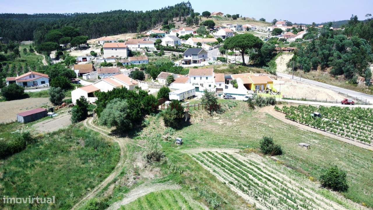 Terreno para construção localizado na Aldeia Grande, Maxial-15