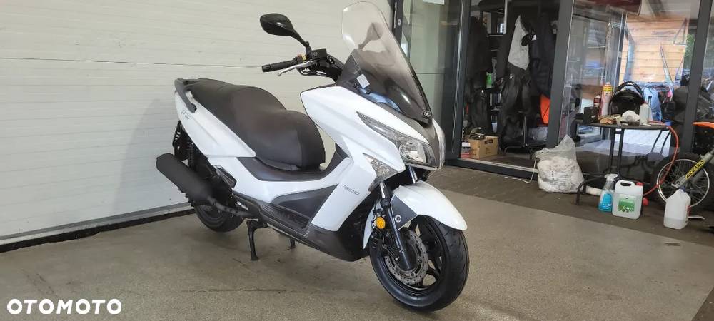 Kymco X-Town - 18