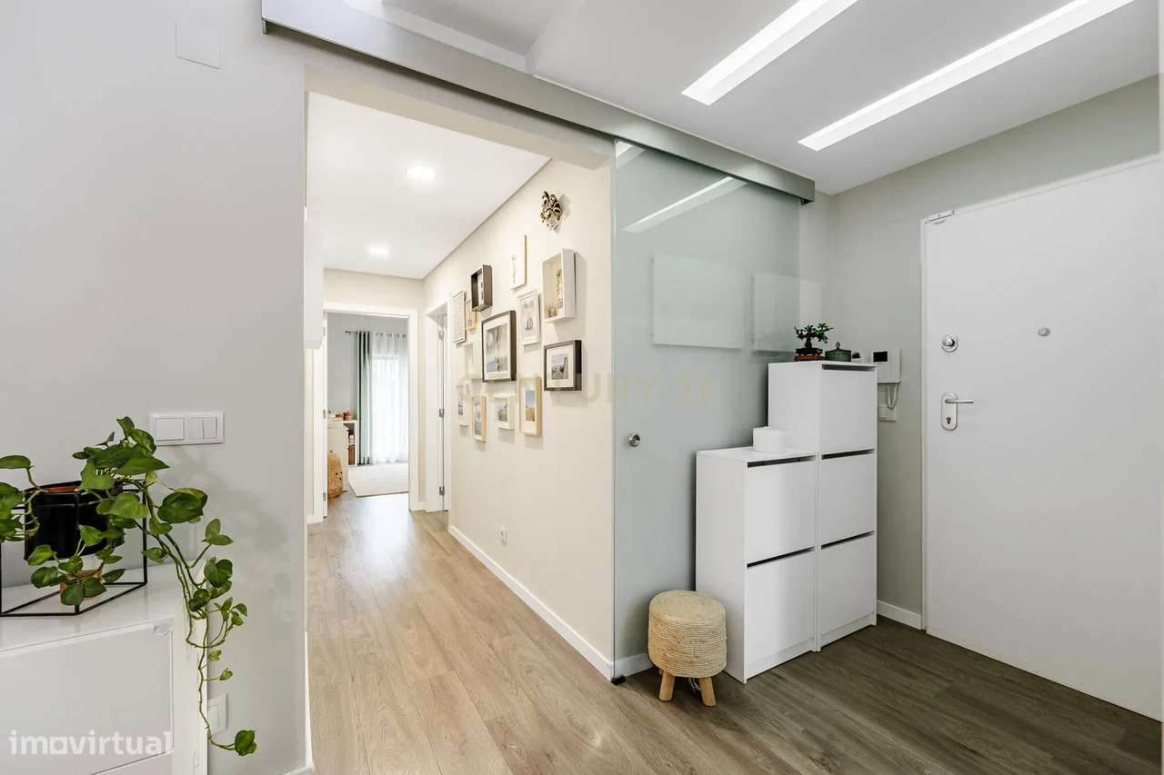 Exclusivo Apartamento T3 de Luxo com Suíte, Varanda e Certificação Ene - Grande imagem: 3/39