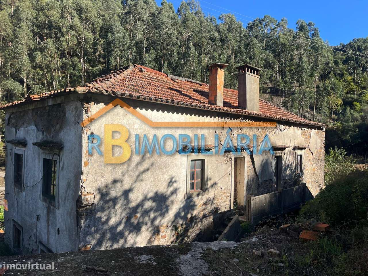Moradia em pedra em Rio de Frades-10