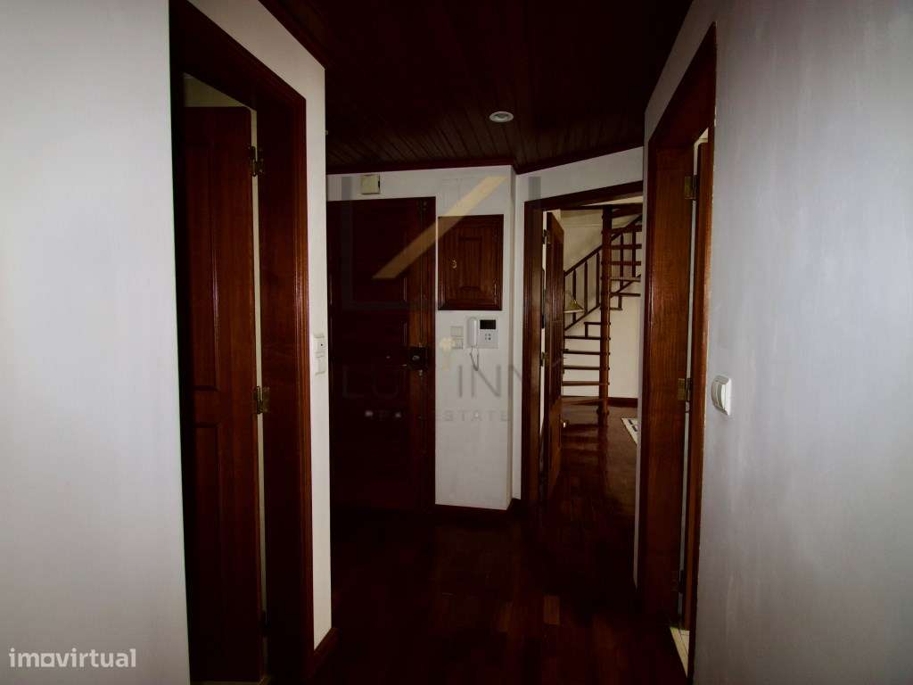 Apartamento T2 - Centro de Carcavelos - Grande imagem: 4/17