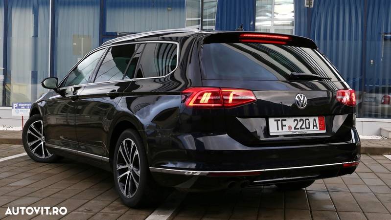 Volkswagen Passat Variant 2.0 TDI DSG Highline - 11