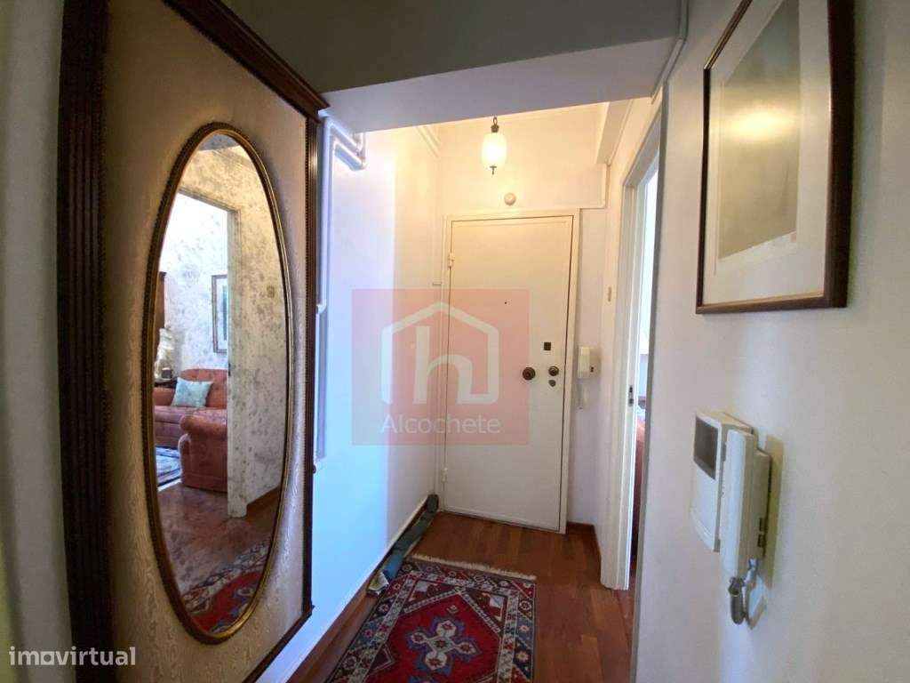 Apartamento T3 na Estrada da Luz, Benfica-24