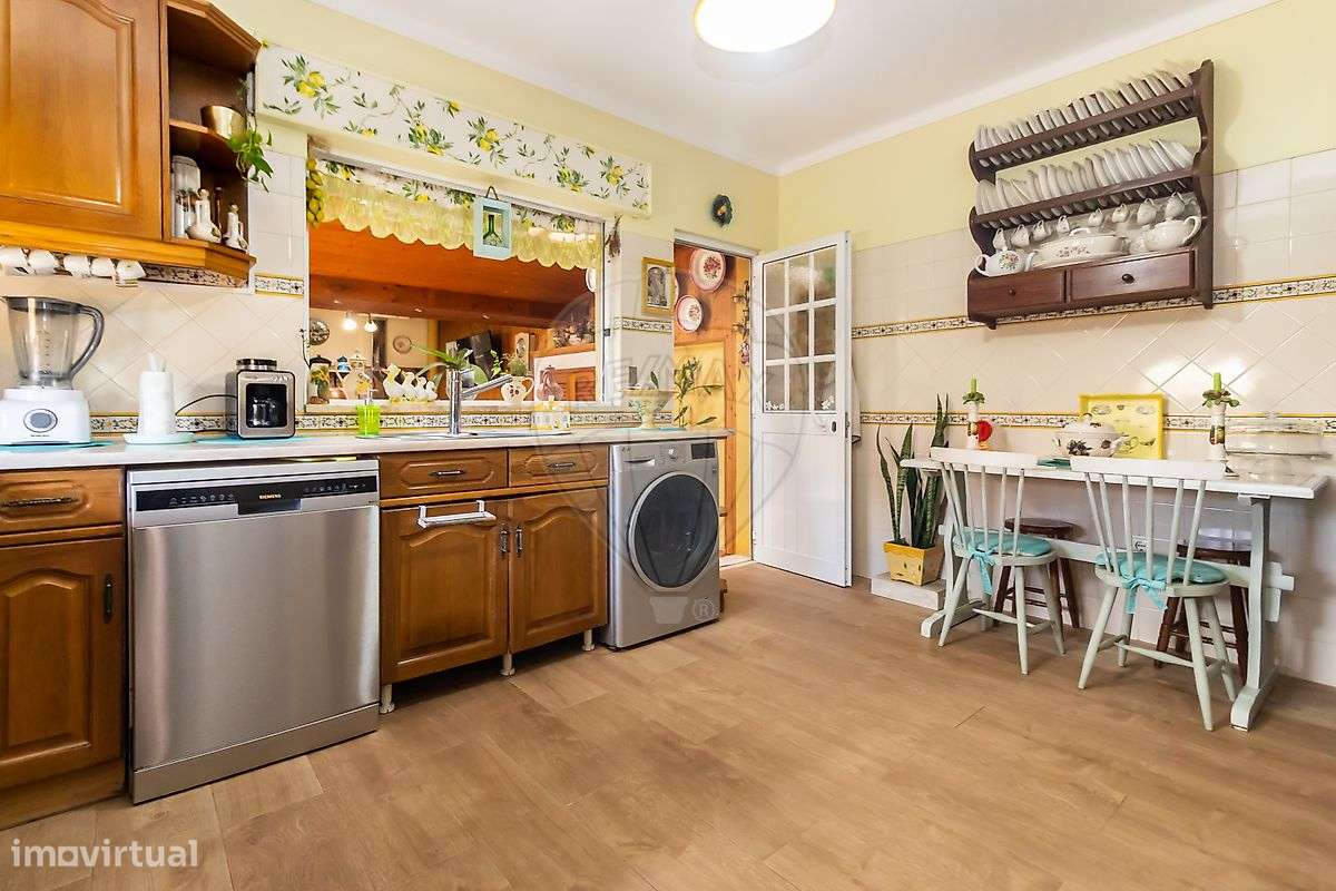 Moradia Geminada T3+2 – Quinta do Conde para venda-40