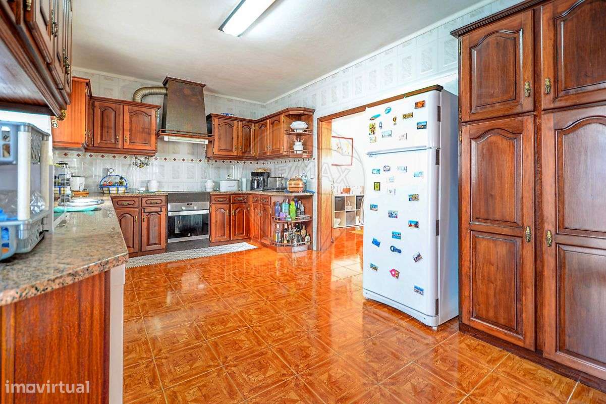 Moradia T4 para venda-13