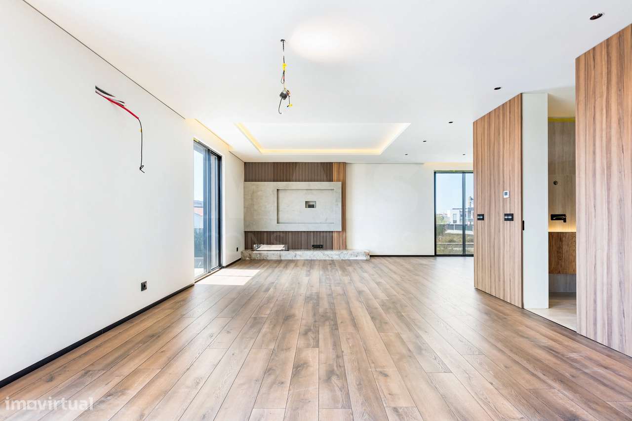 Moradia Isolada tipologia V4 em São Domingos de Rana - Cascais - Grande imagem: 4/34